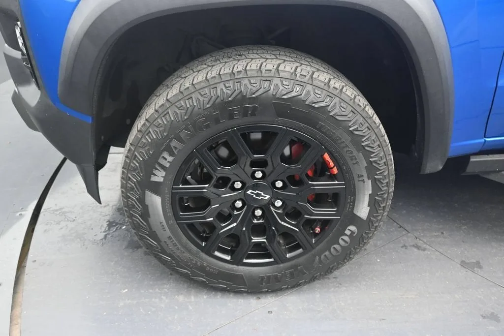 2023 Chevrolet Colorado 4WD Trail Boss photo 9