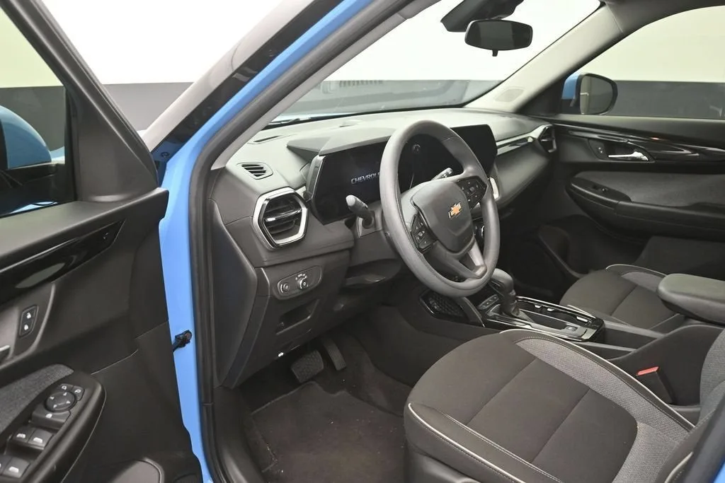 2024 Chevrolet Trailblazer LT photo 10