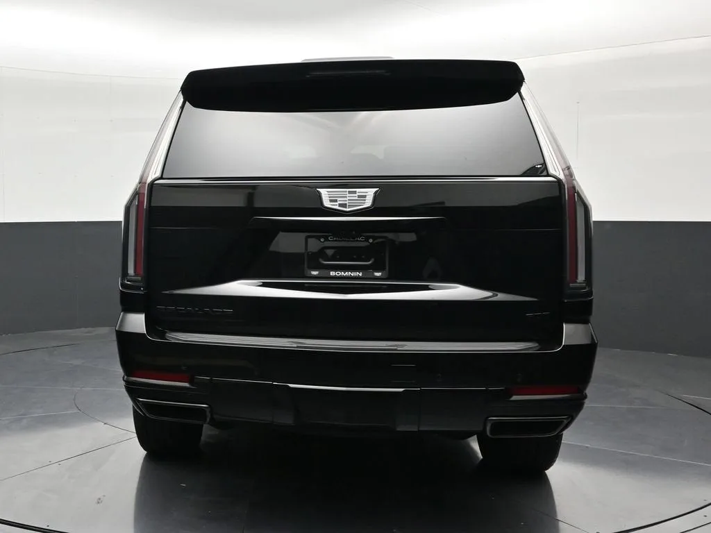 2025 Cadillac Escalade Sport photo 4