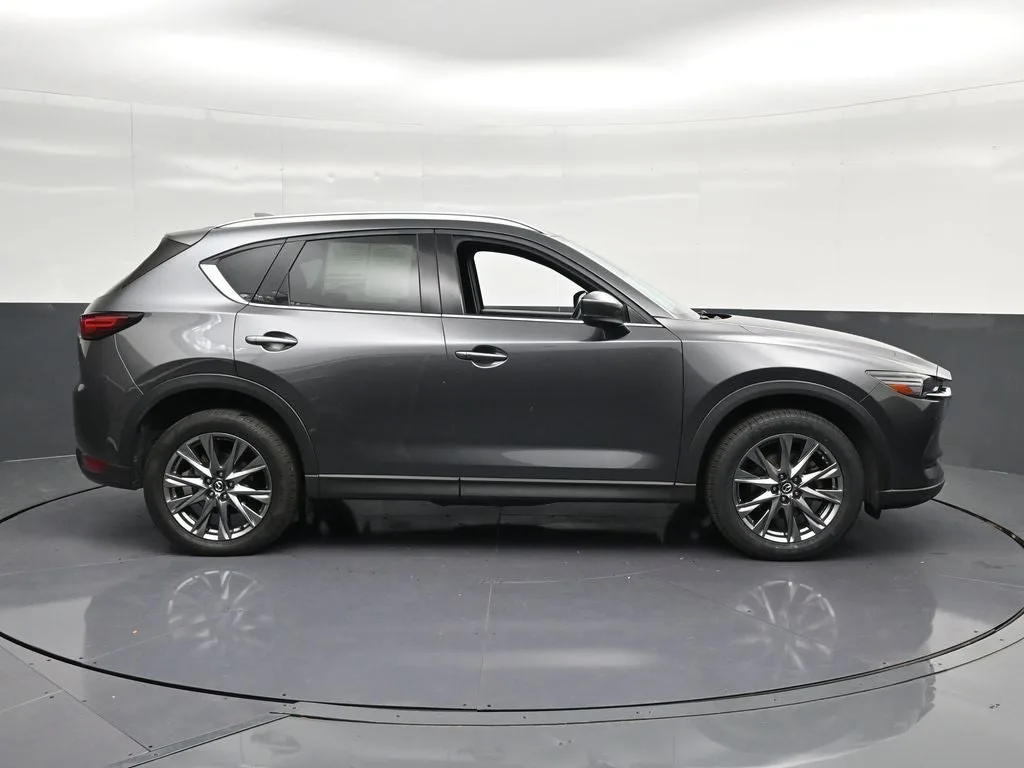 2021 Mazda CX-5 Signature photo 4