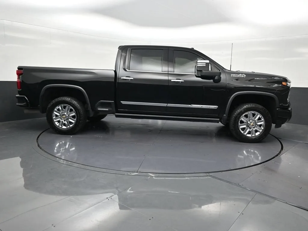 2024 Chevrolet Silverado 2500 HD High Country photo 7
