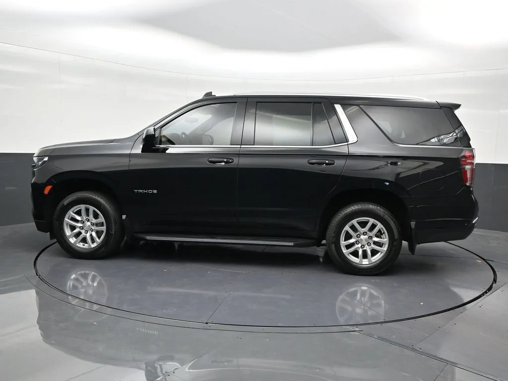 2022 Chevrolet Tahoe LS photo 2