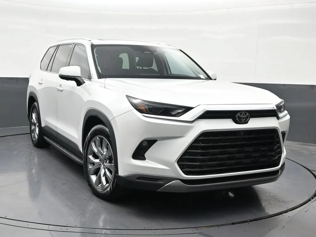 2024 Toyota Grand Highlander Hybrid Limited photo 8