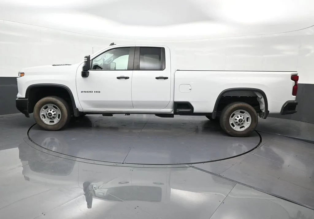 2024 Chevrolet Silverado 2500 HD WT photo 2
