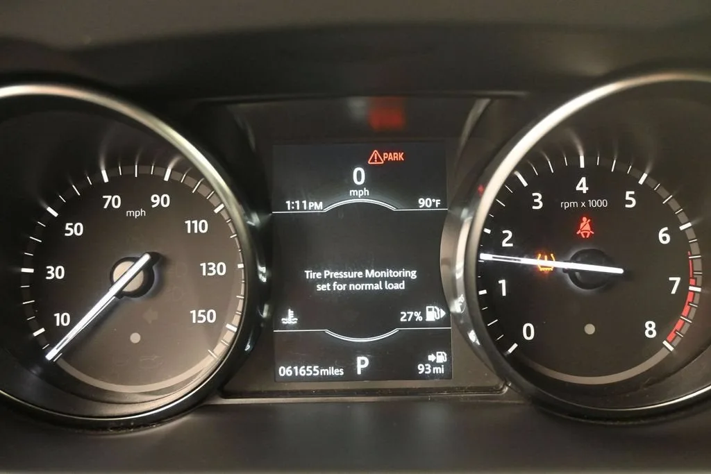 2018 Land Rover Discovery Sport SE photo 12