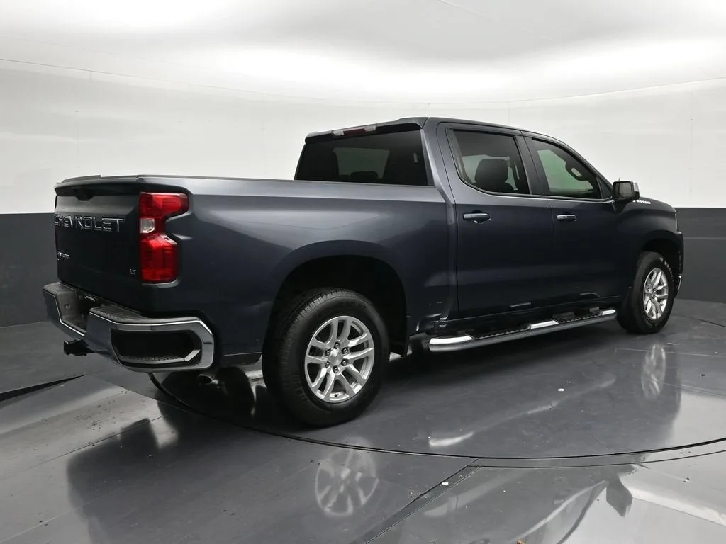 2021 Chevrolet Silverado 1500 LT photo 5