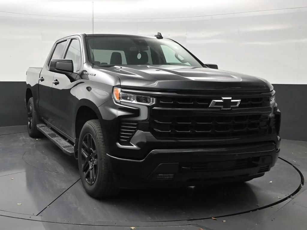 2025 Chevrolet Silverado 1500 RST photo 7