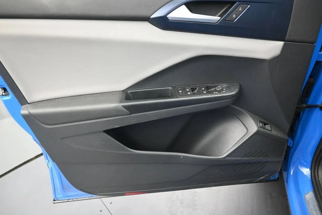 2022 Volkswagen Taos 1.5T SE photo 10