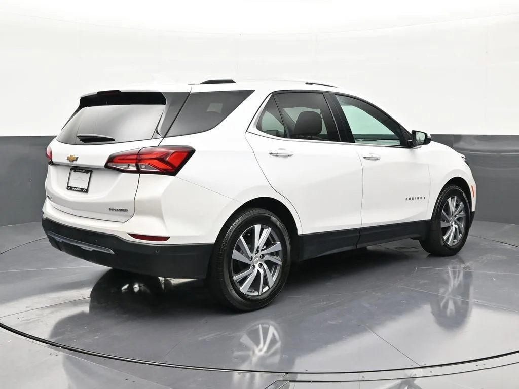 2024 Chevrolet Equinox Premier photo 5