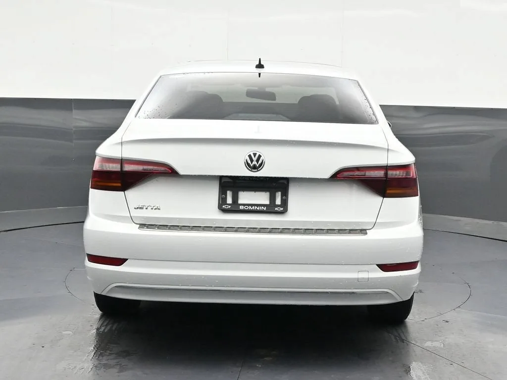2019 Volkswagen Jetta S photo 4
