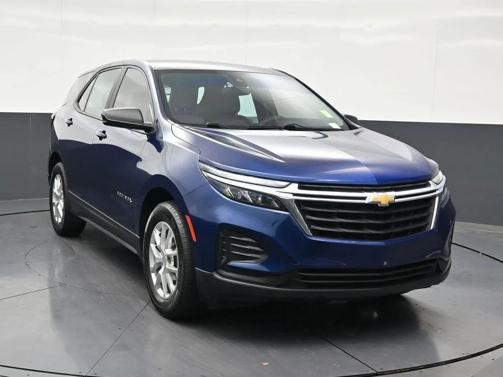 2023 Chevrolet Equinox LS photo 8