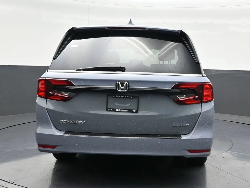 2024 Honda Odyssey Sport photo 4