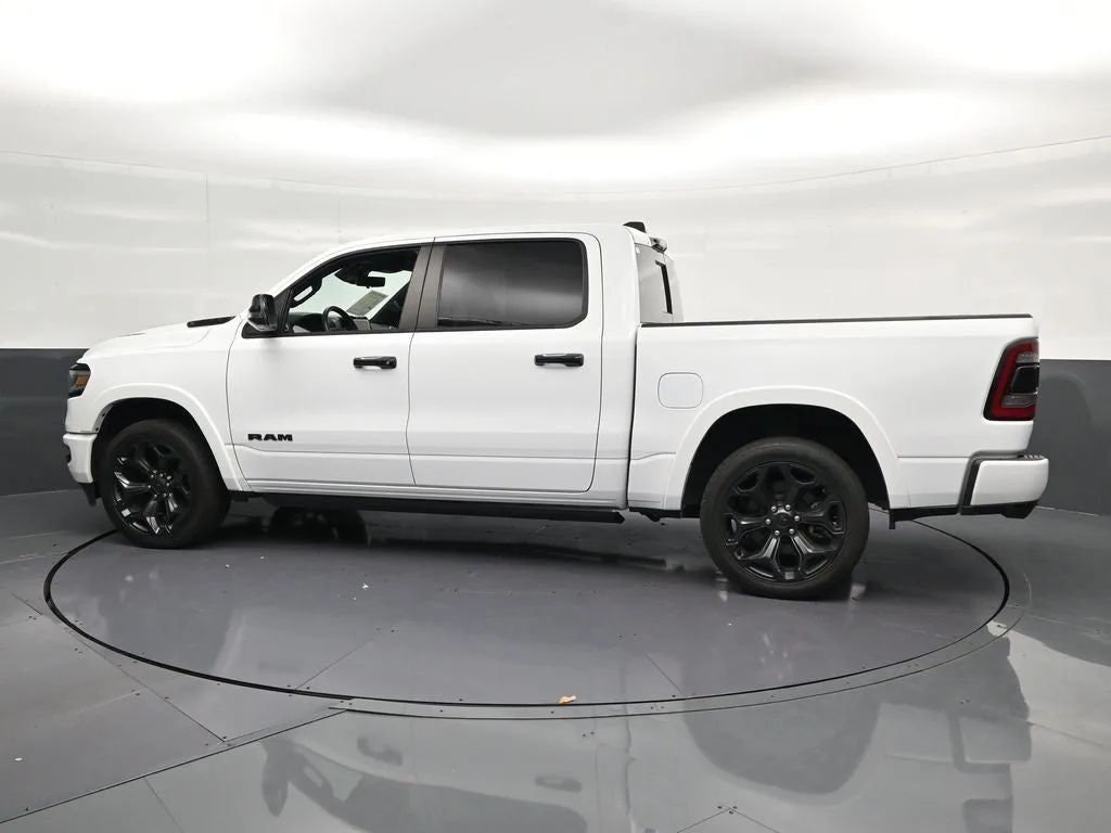 2024 RAM 1500 Limited photo 8