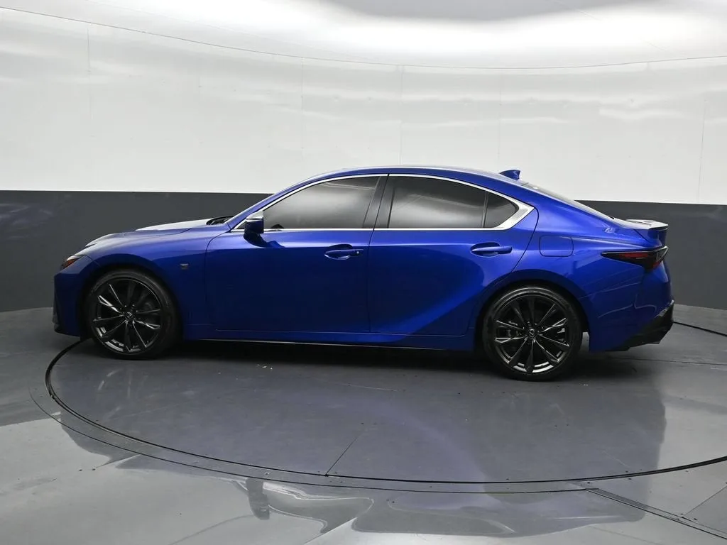 2025 Lexus IS 350 F SPORT Design photo 2