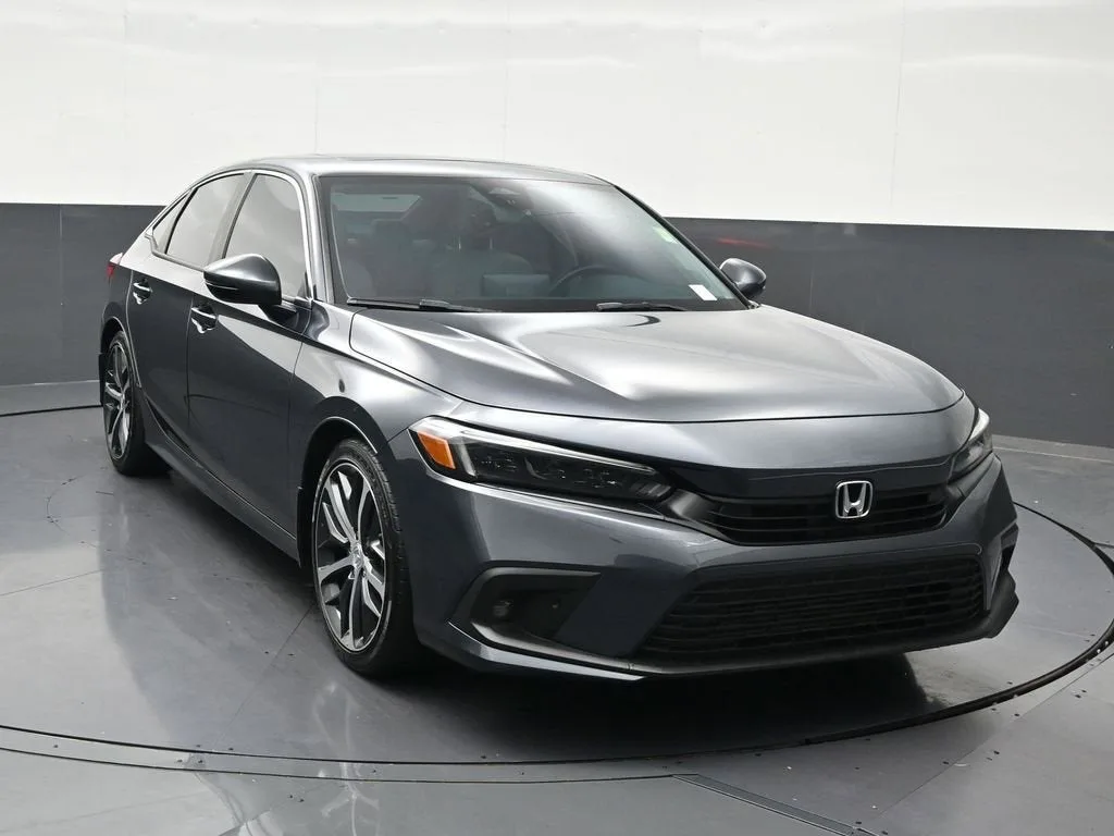 2024 Honda Civic Sedan Touring photo 7