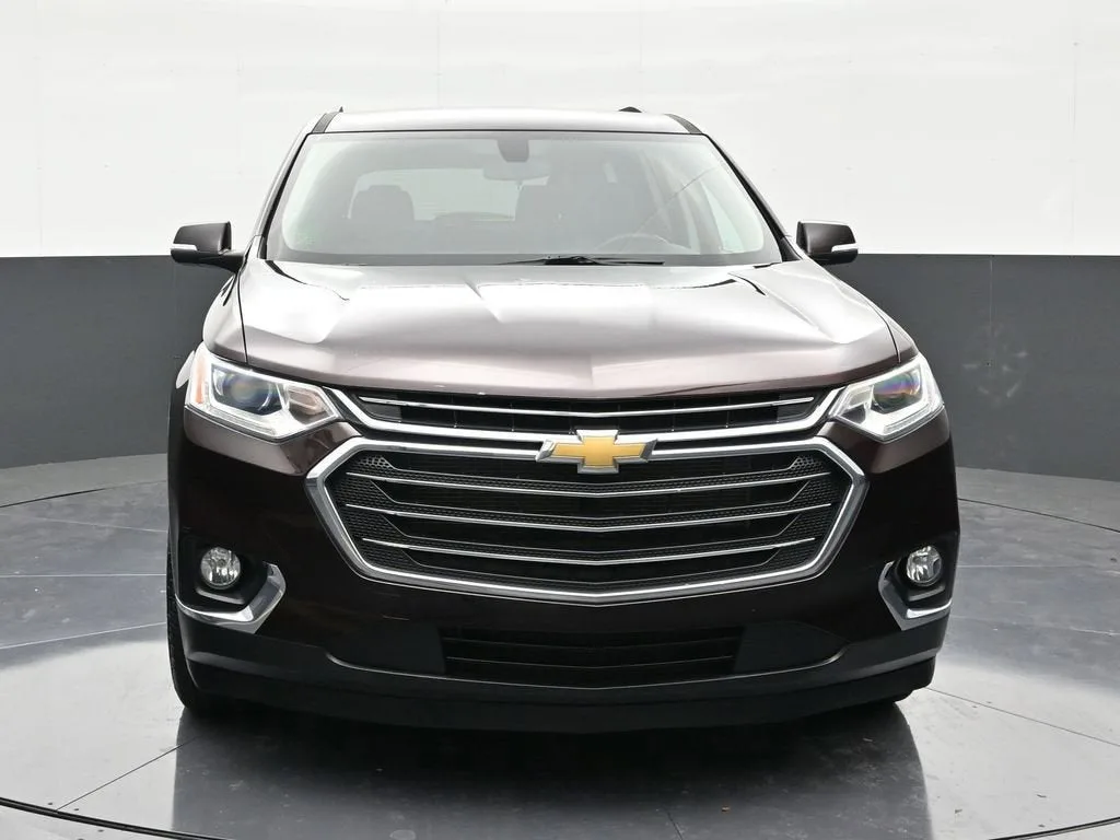 2021 Chevrolet Traverse LT Leather photo 8