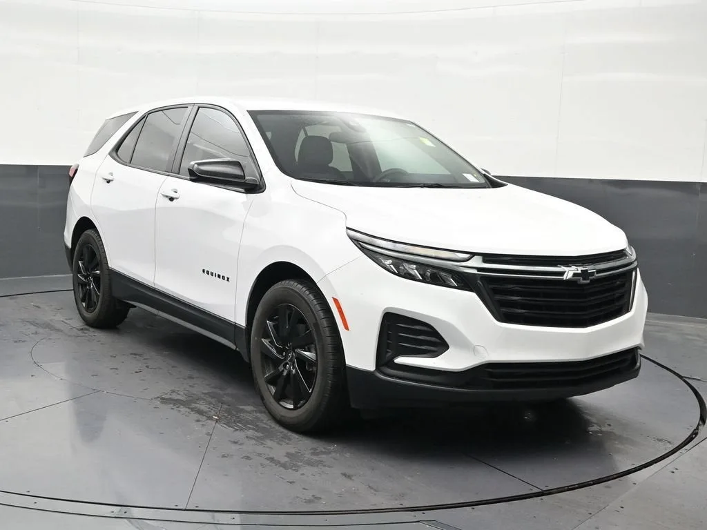2024 Chevrolet Equinox LS photo 8