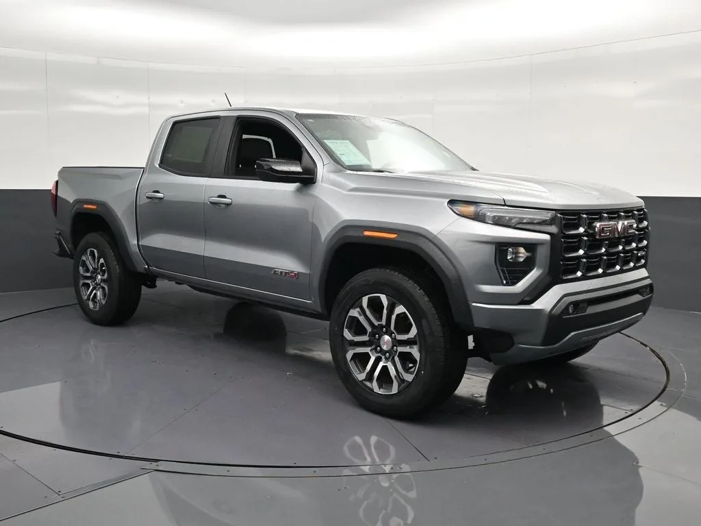2023 GMC Canyon AT4 photo 5
