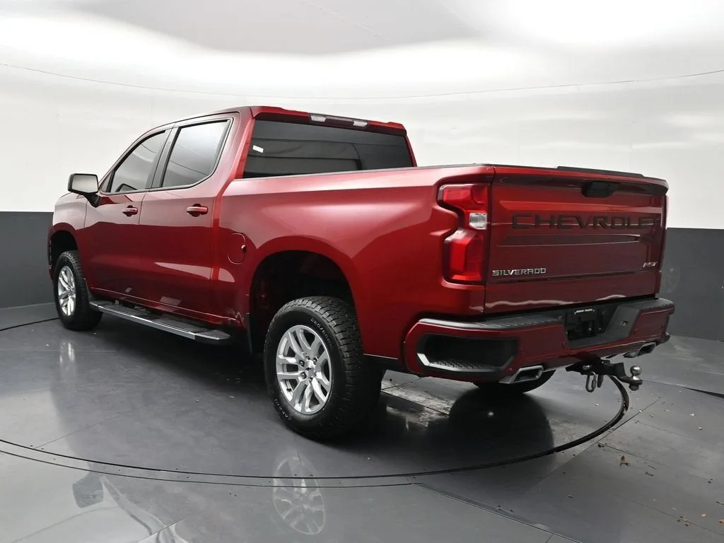 2021 Chevrolet Silverado 1500 RST photo 3