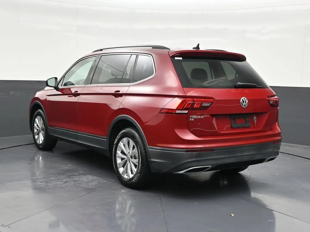 2019 Volkswagen Tiguan SE photo 3