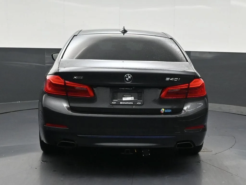 2019 BMW 540i xDrive photo 4