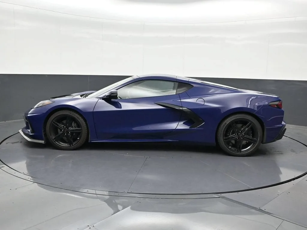 2026 Chevrolet Corvette Stingray 1LT photo 2