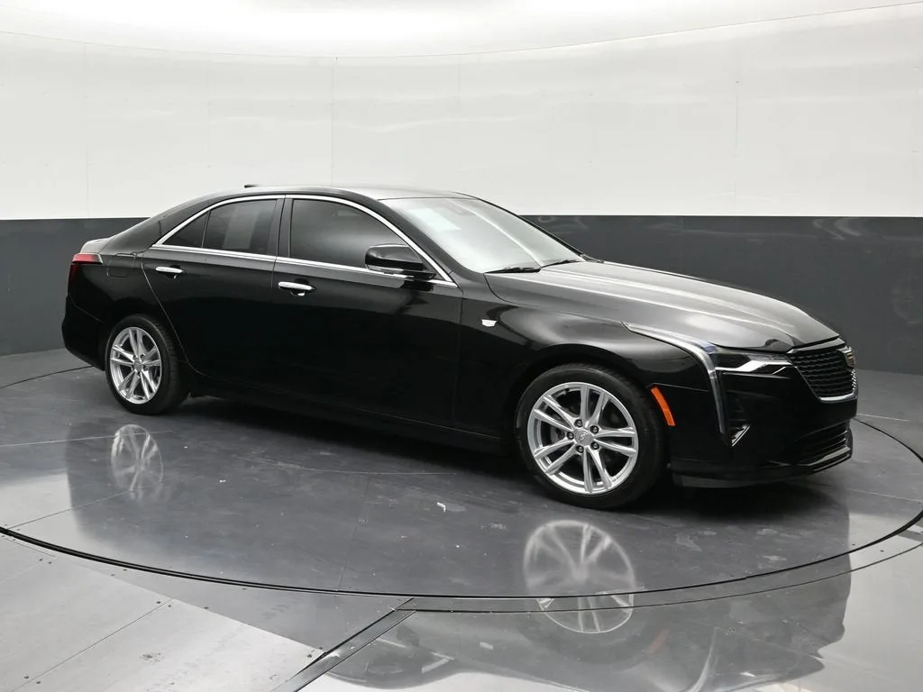 2024 Cadillac CT4 Luxury photo 7
