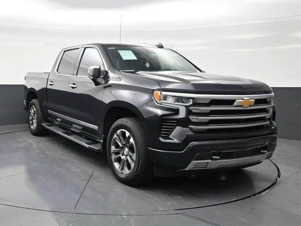 2024 Chevrolet Silverado 1500 High Country photo 7