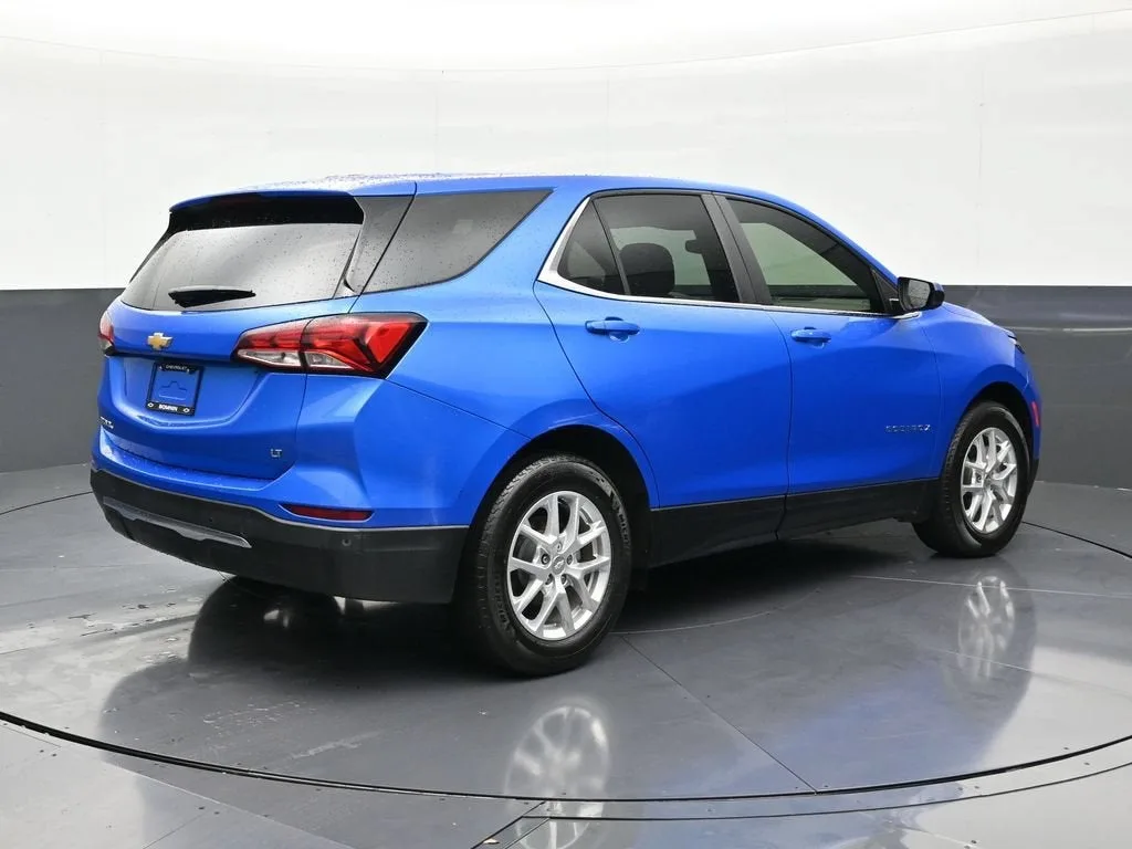 2024 Chevrolet Equinox LT photo 5
