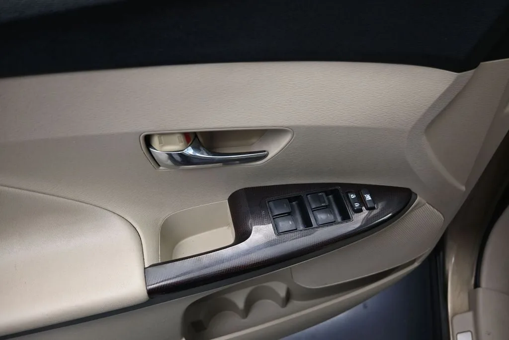 2010 Toyota Venza Base photo 10