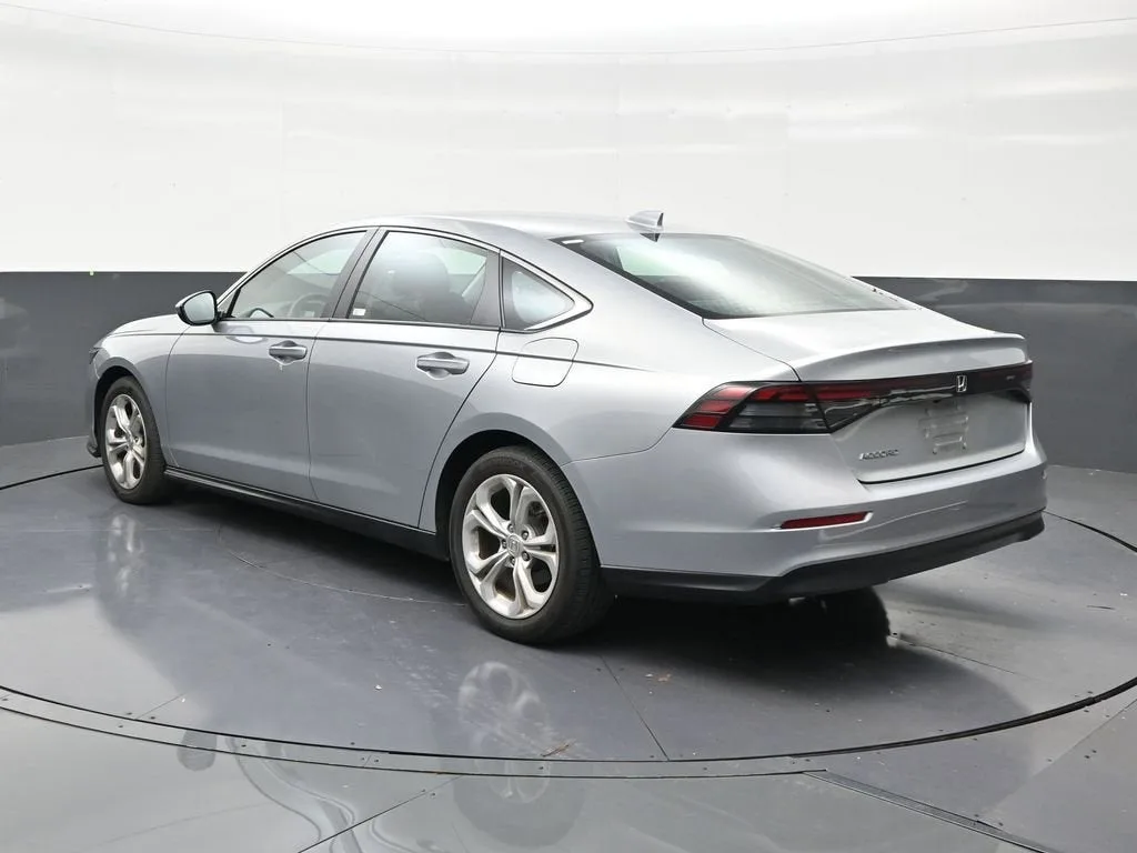 2024 Honda Accord Sedan LX photo 3