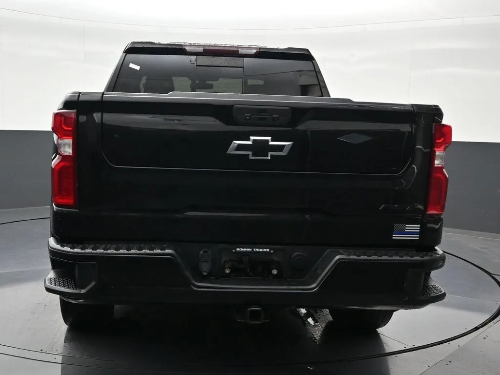 2021 Chevrolet Silverado 1500 RST photo 4