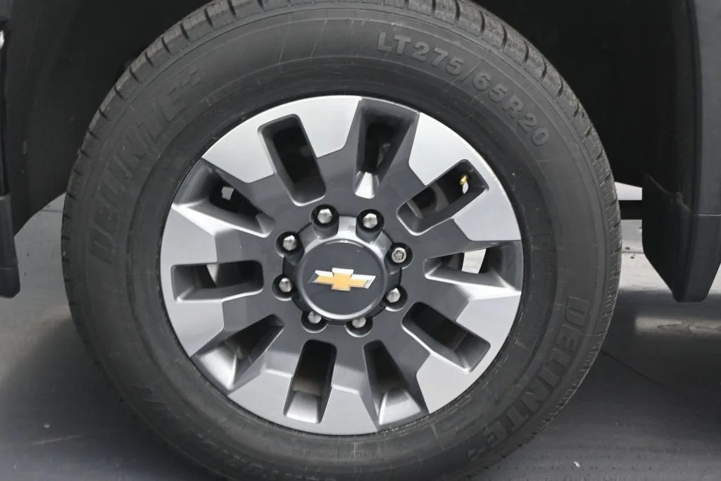 2021 Chevrolet Silverado 2500 HD Custom photo 9