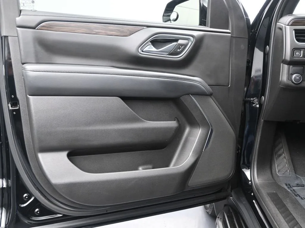 2022 Chevrolet Tahoe LS photo 11
