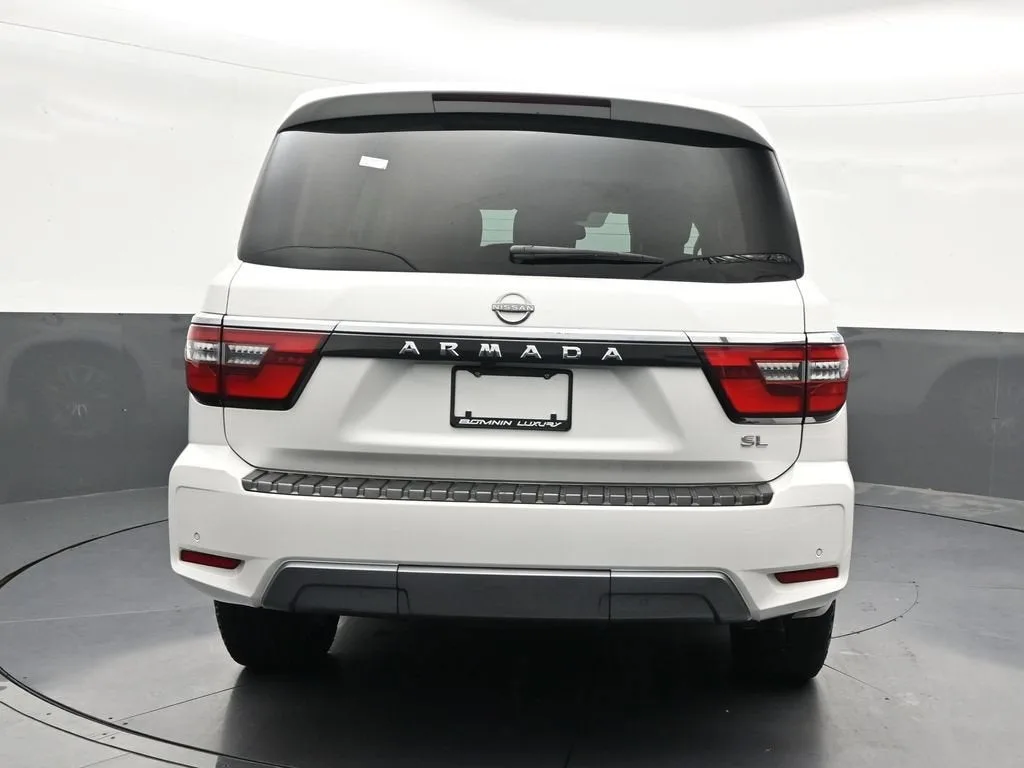 2023 Nissan Armada SL 4WD photo 4