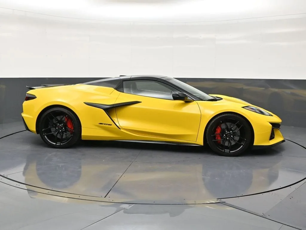 2026 Chevrolet Corvette Z06 1LZ photo 6