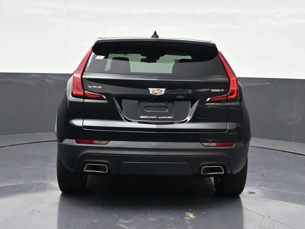 2022 Cadillac XT4 Luxury photo 4