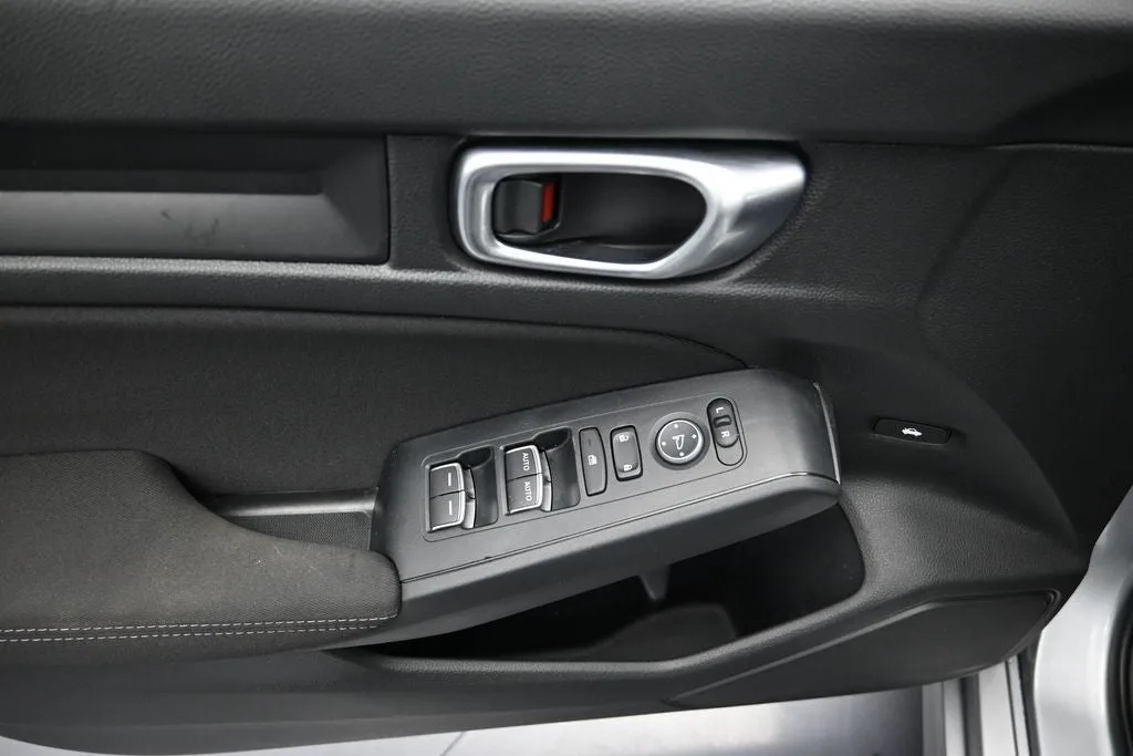 2023 Honda Civic Sport photo 10