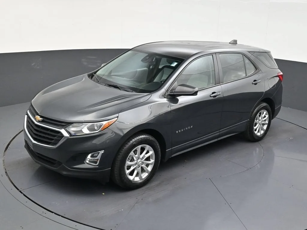 2024 Chevrolet Equinox LS photo 11