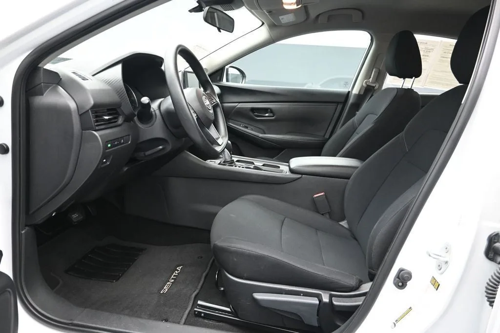 2024 Nissan Sentra S photo 10