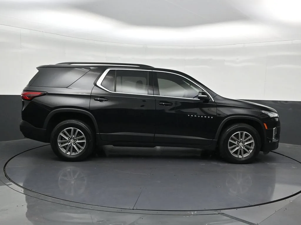 2024 Chevrolet Traverse Limited LT Cloth photo 7
