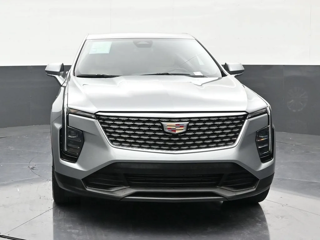 2024 Cadillac XT4 Luxury photo 8