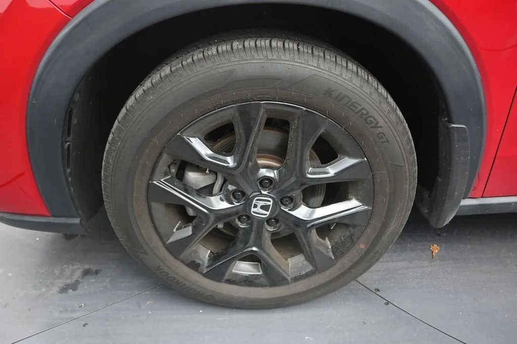 2025 Honda HR-V 2WD Sport photo 9