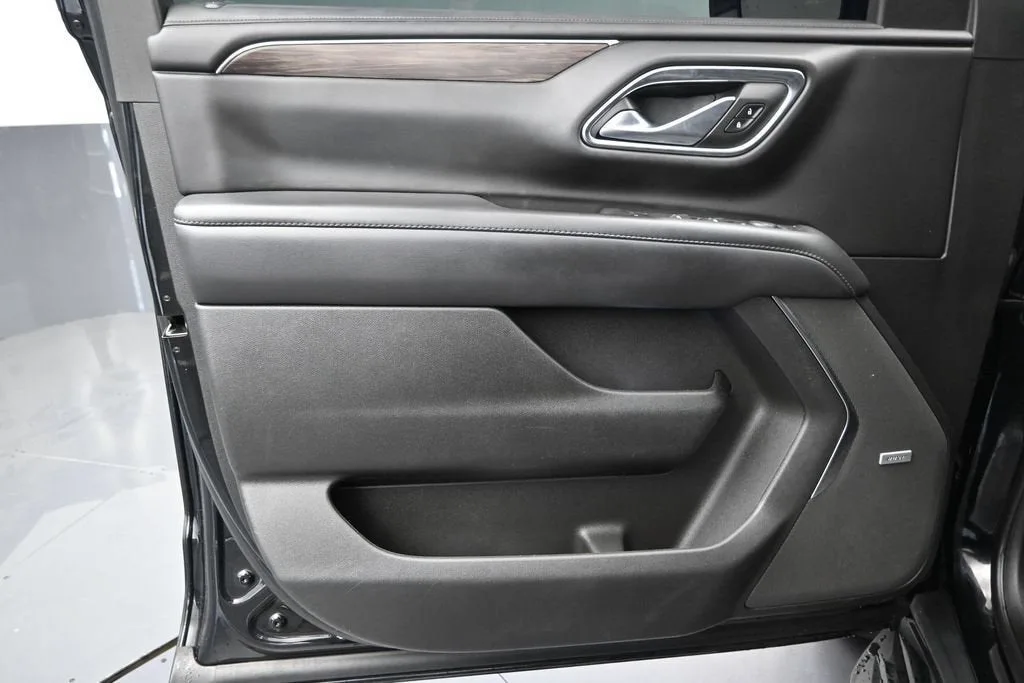 2022 Chevrolet Tahoe LT photo 11