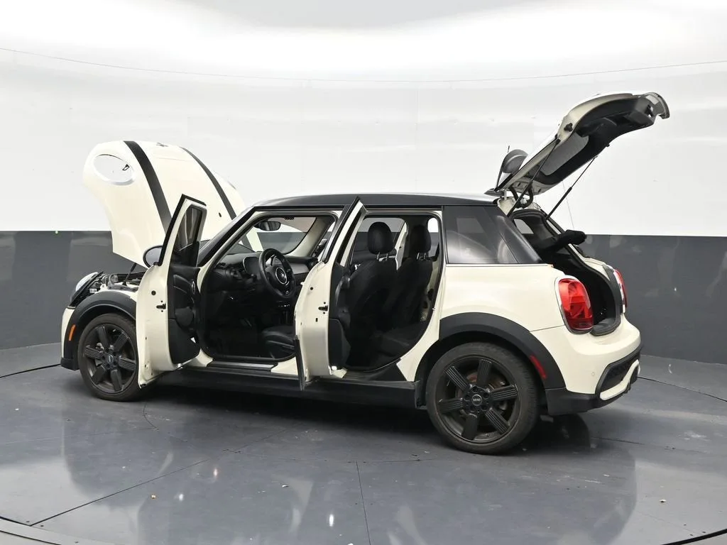 2022 MINI Hardtop 4 Door Cooper S photo 31