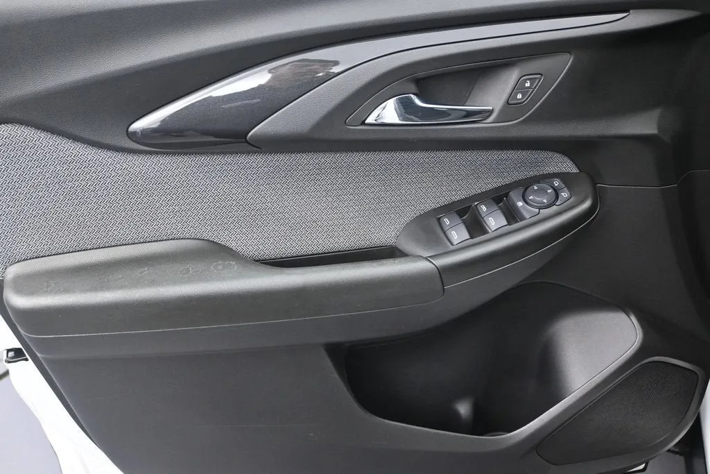 2023 Chevrolet Trailblazer LT photo 11