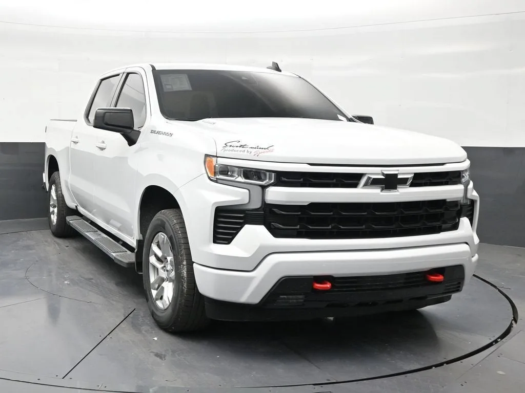 2024 Chevrolet Silverado 1500 RST photo 7