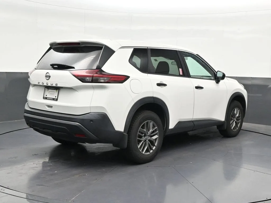 2021 Nissan Rogue S FWD photo 5