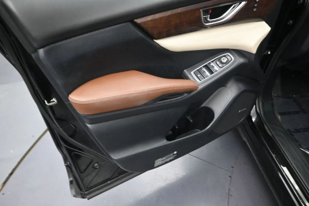 2020 Subaru Ascent Touring photo 10