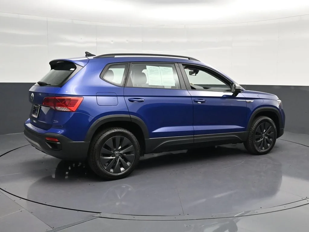 2022 Volkswagen Taos 1.5T S photo 3